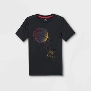All In Motion Boys' Black Basketball Graphic Short Sleeve T-Shirt. Size S (6/7)